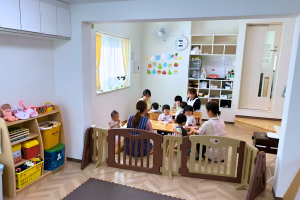 写真：登録スタッフ募集《川崎市/平塚市/中郡大磯町》保育士/保育補助/調理補助/パート・アルバイト
