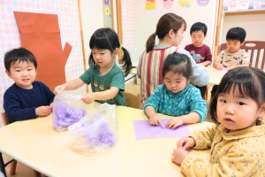 写真：【早番/遅番パート保育士】ミルキーホーム五香園/8:00~9:45歓迎/週1~5日/五香駅徒歩6分/有給取得率100％/車通勤OK/松戸市