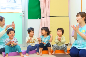 写真：【フルタイムパート保育士】ミルキーホーム本八幡きた園/本八幡駅徒歩2分/週5日勤務/有給取得率100％/市川市