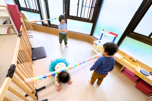 写真：【パート事務兼保育士】ミルキーホーム川崎園/川崎駅徒歩6分/週3~5日/1日5h/残業ほぼなし/有給取得率100％/川崎市