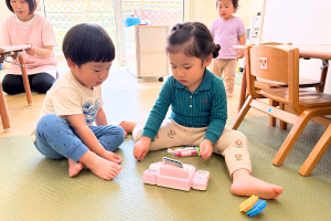 写真：【正社員/事務兼保育士】ミルキーホームみどり園/年間休日125日/有給取得率100％/残業ほぼなし/リフレッシュ休暇8日/四街道市