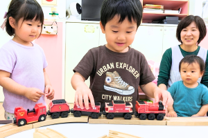 写真：【正社員保育士】ミルキーホーム新松戸/新松戸駅徒歩5分/年間休日125日/残業ほぼなし/有給取得率100％/松戸市