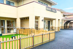 写真：【早番遅番パート保育士】アンスリール保育園/白井市神々廻/土日を含む週3日/1日3h~/有給取得率100％/定員10名/車通勤OK