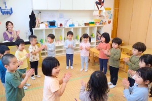 写真：【パート看護師】ミルキーホーム東菅野園/週3日~/9：00~17：00/有給取得率100％/バス停目の前/市川市