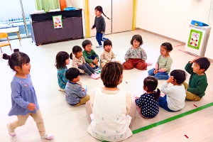 写真：【正社員看護師】ミルキーホーム東菅野園/年間休日125日/残業ほぼなし/有給取得率100％/バス停目の前/市川市
